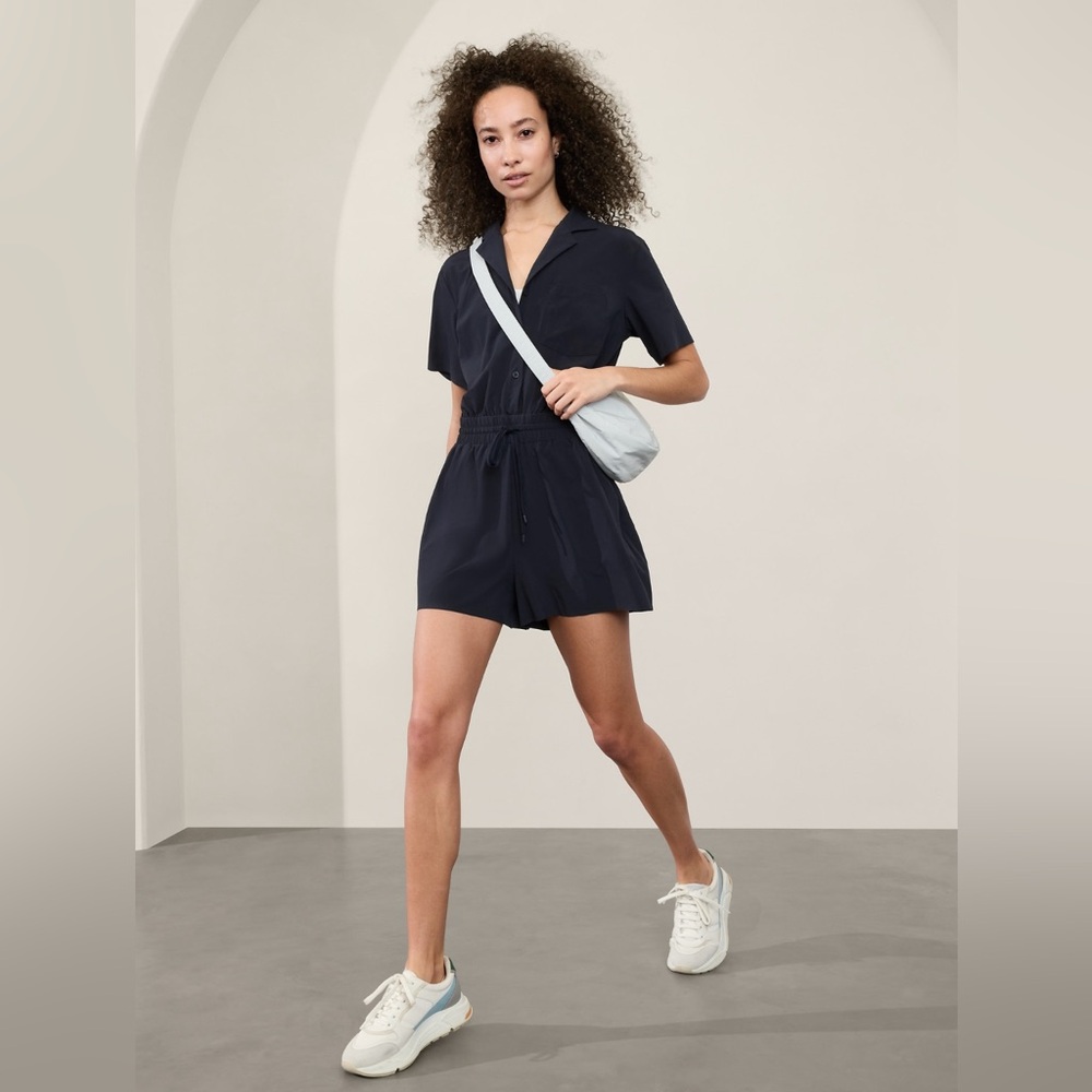 ✨ NWT Athleta Avenue Romper in Navy (Size SP)